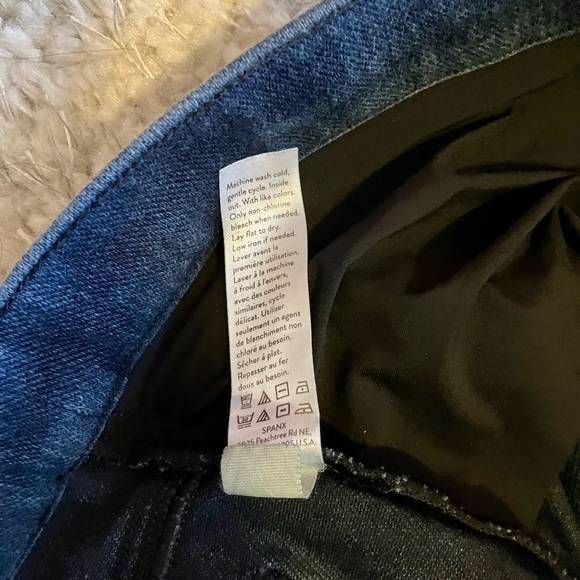 Small Pre-Owned Spanx Jeggings - Medium to Dark Wash - Picture 6 of 6